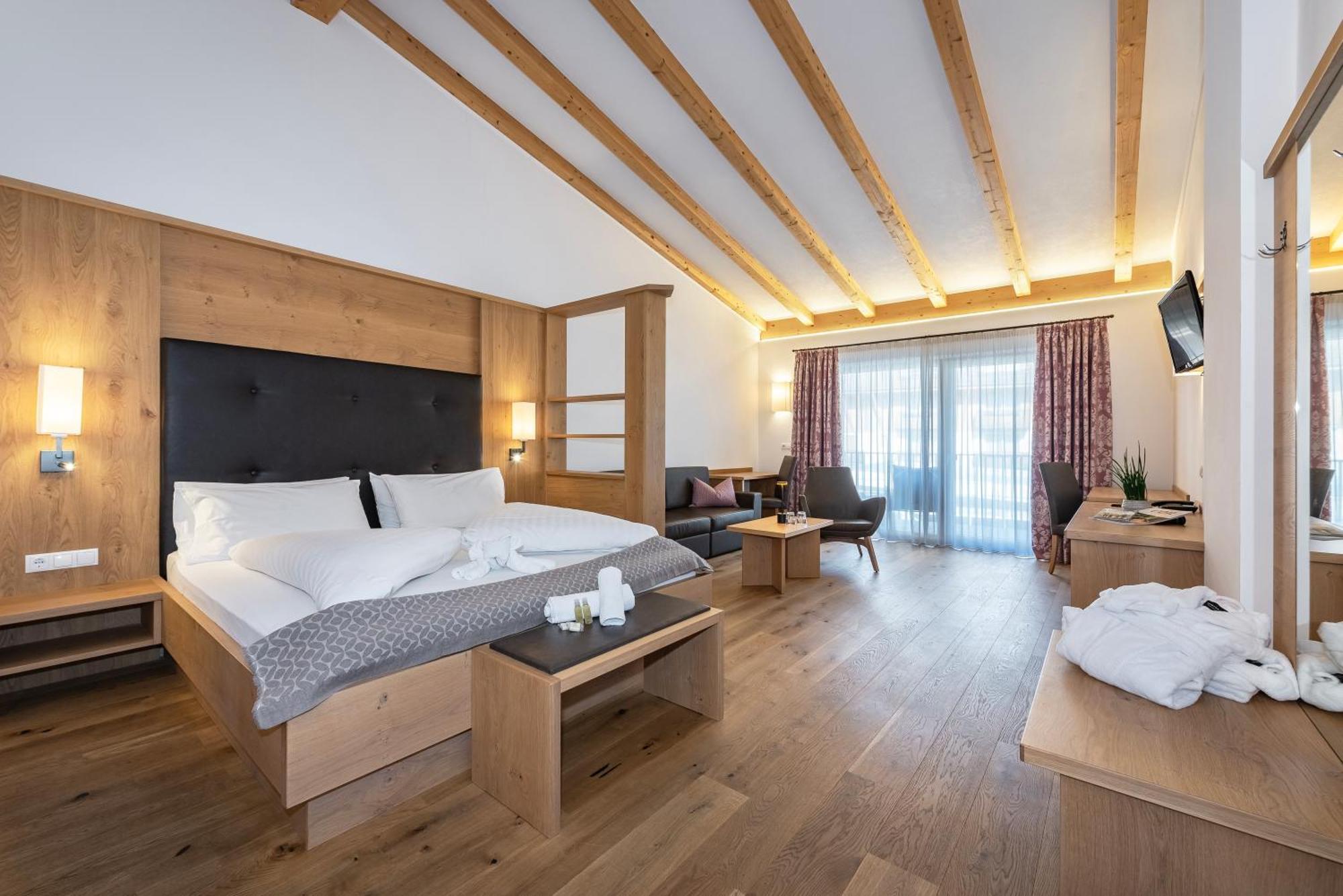 Hotel Langhof Natz-Schabs Buitenkant foto